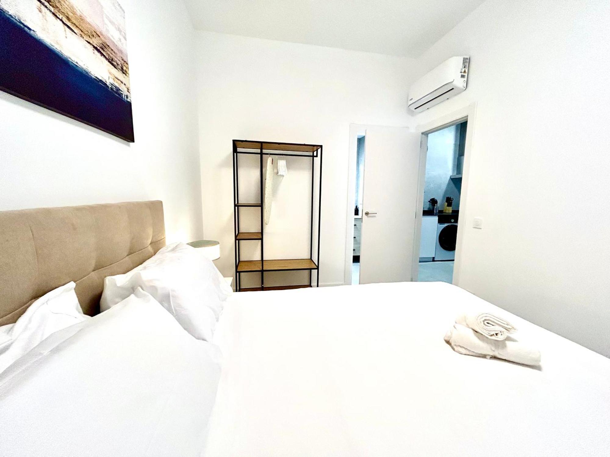 Convenient, Charming 15 Mins From Center Apartamento Valencia