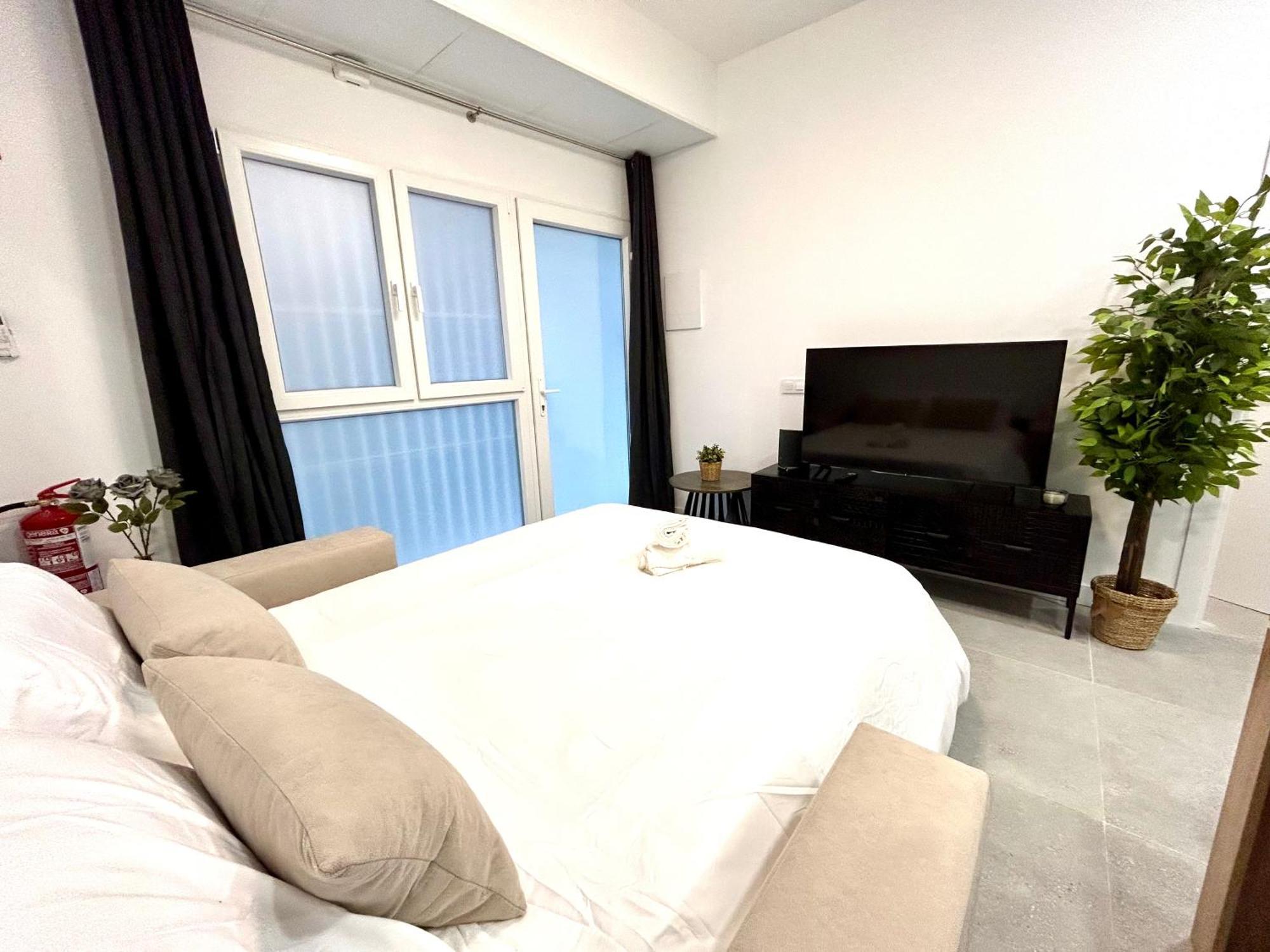 Apartamento Convenient, Charming 15 Mins From Center Valencia