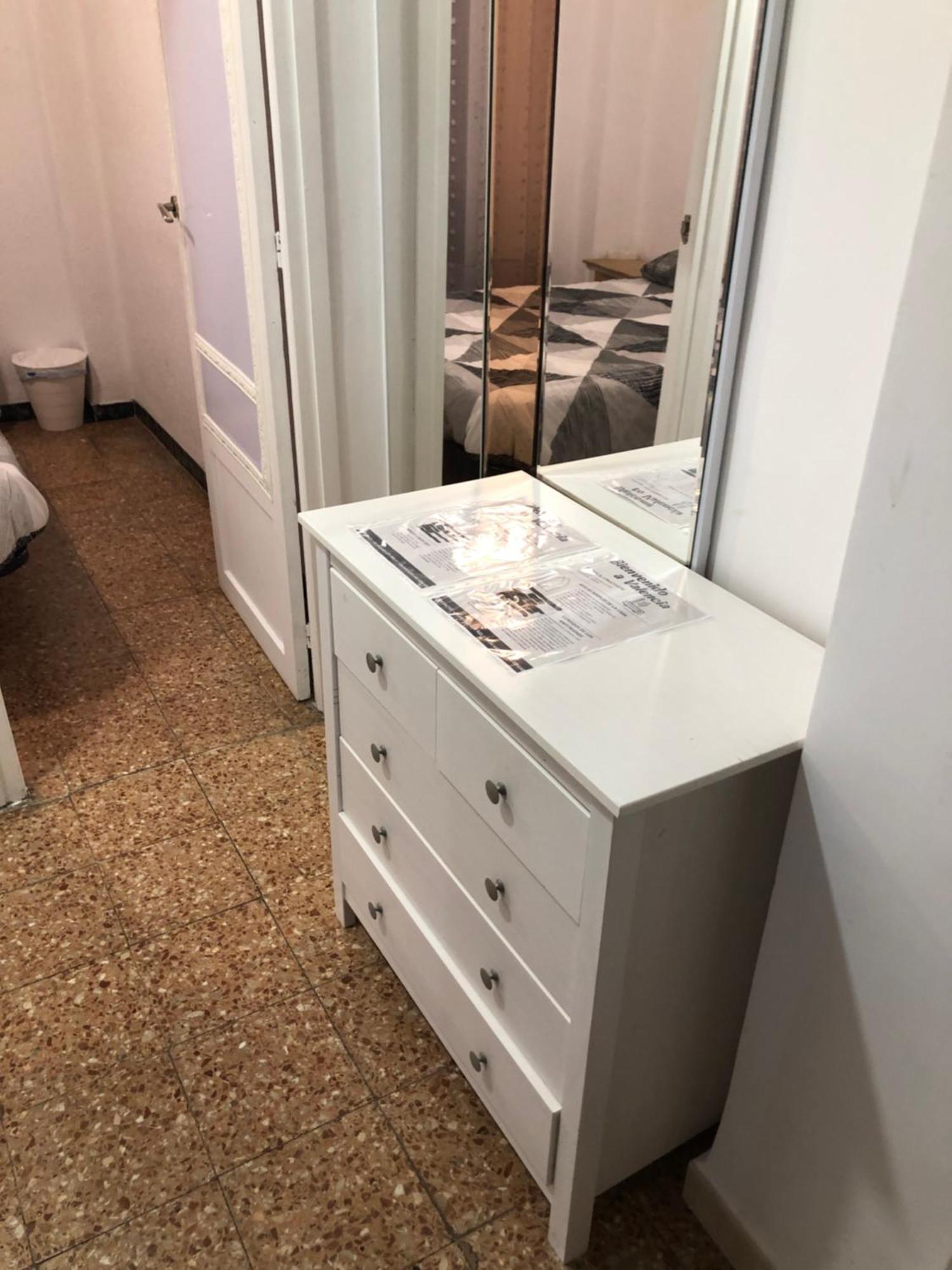 Homestay Alojamiento Puerto De Dos Dormitorios, Cocina Y Bano Valencia