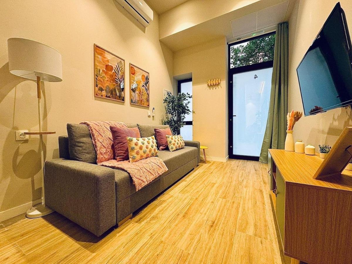 Apartment Cozy & Stylish Flat Close To Center