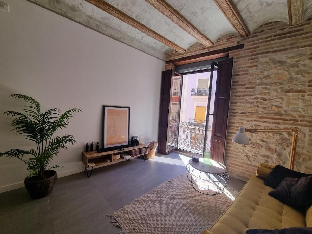 Centrica Y Encantadora Vivienda. * Valencia