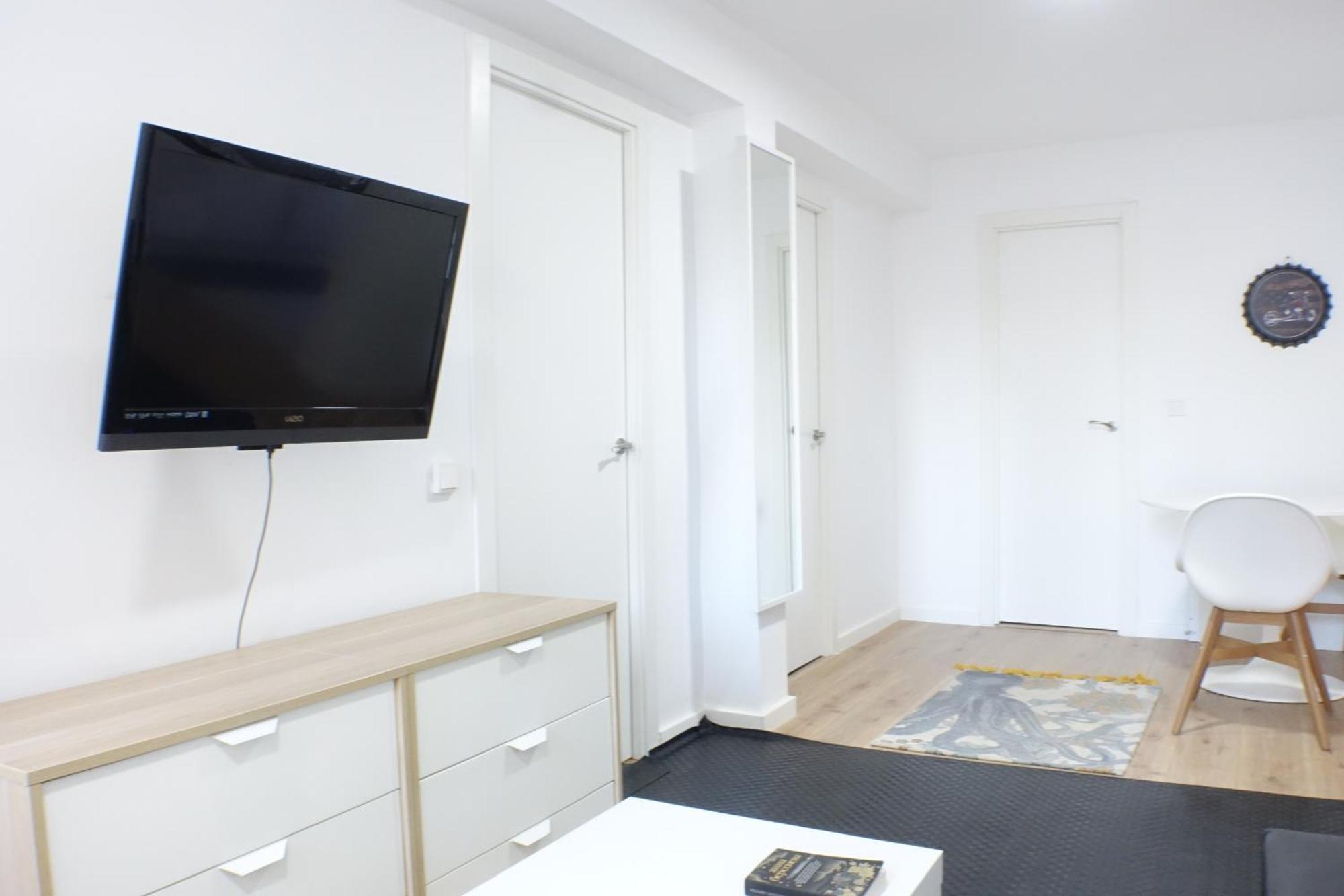 Gypsy Budget Shared Flat *