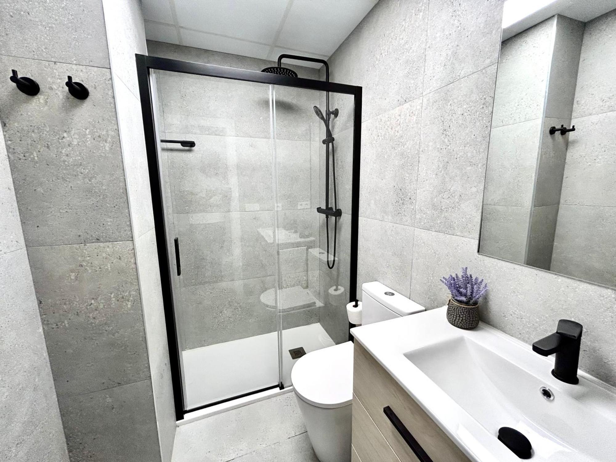 Getaway - Jacuzzi, Space & Comfort