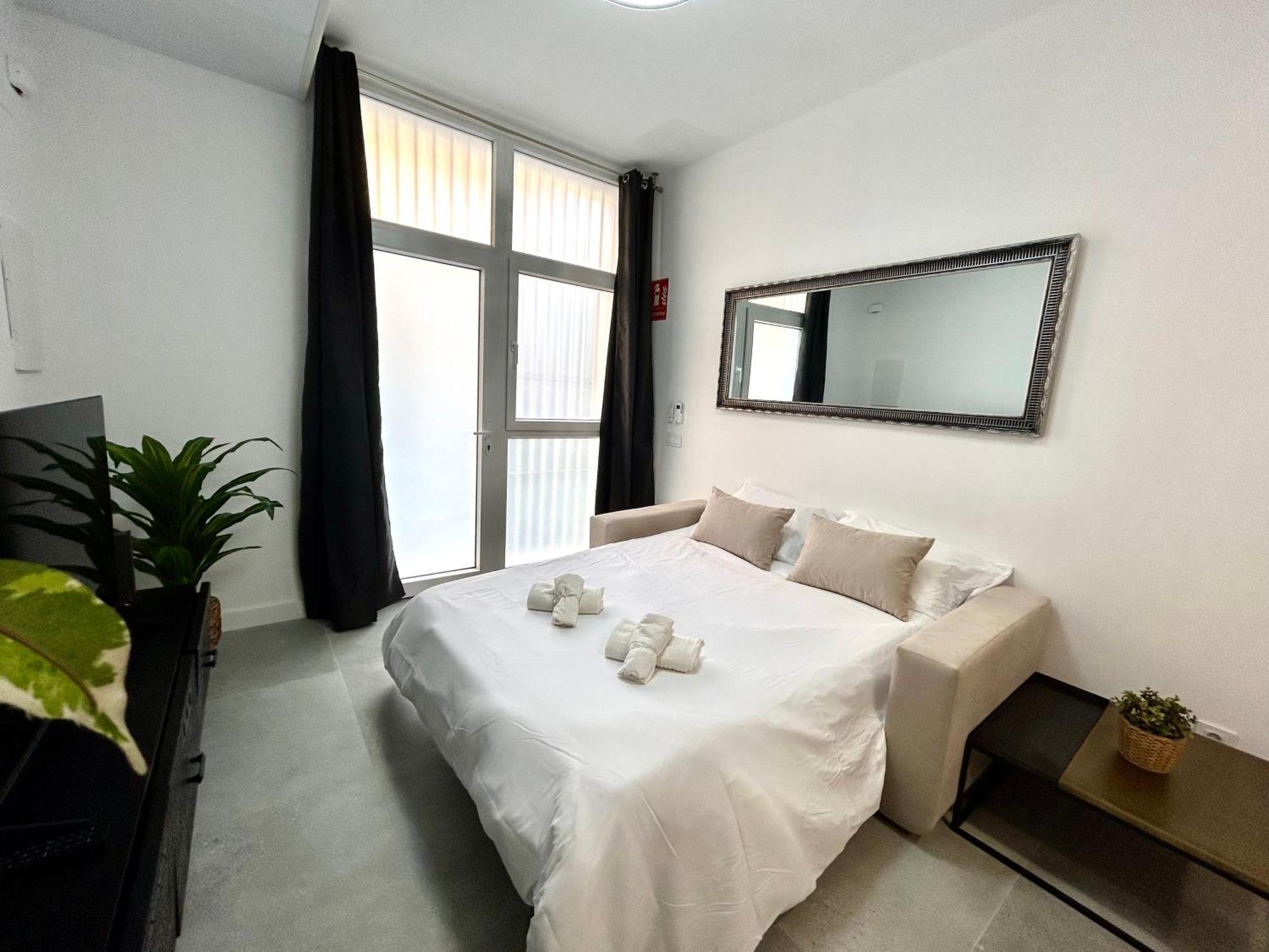 Getaway - Jacuzzi, Space & Comfort *