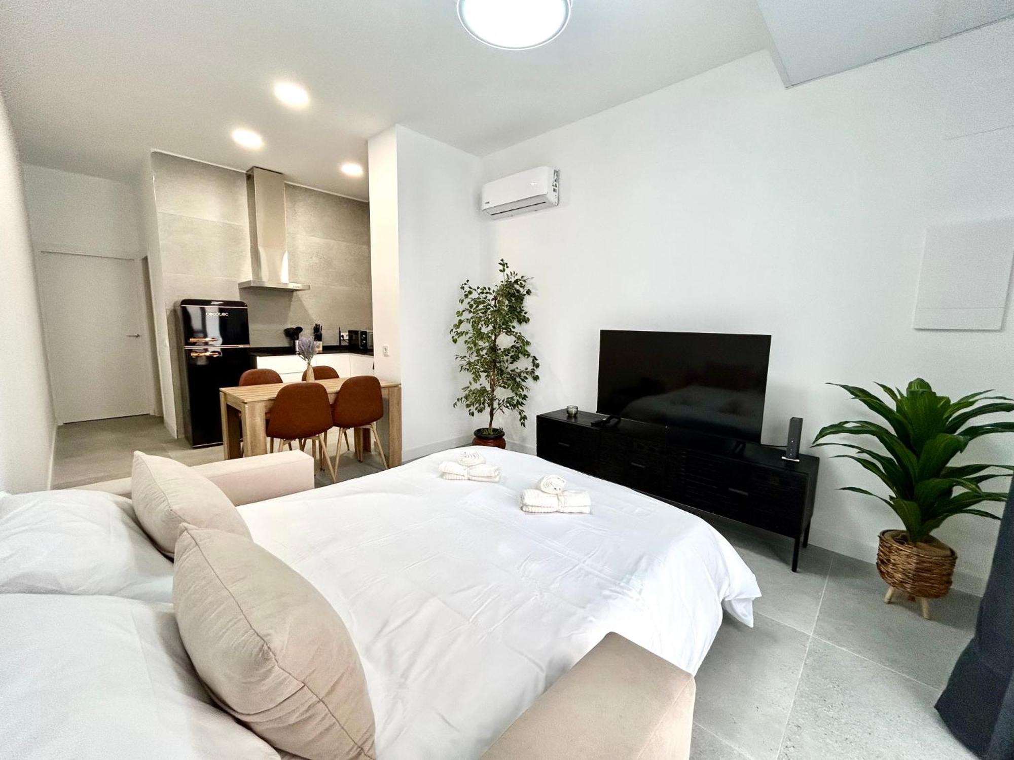 Getaway - Jacuzzi, Space & Comfort