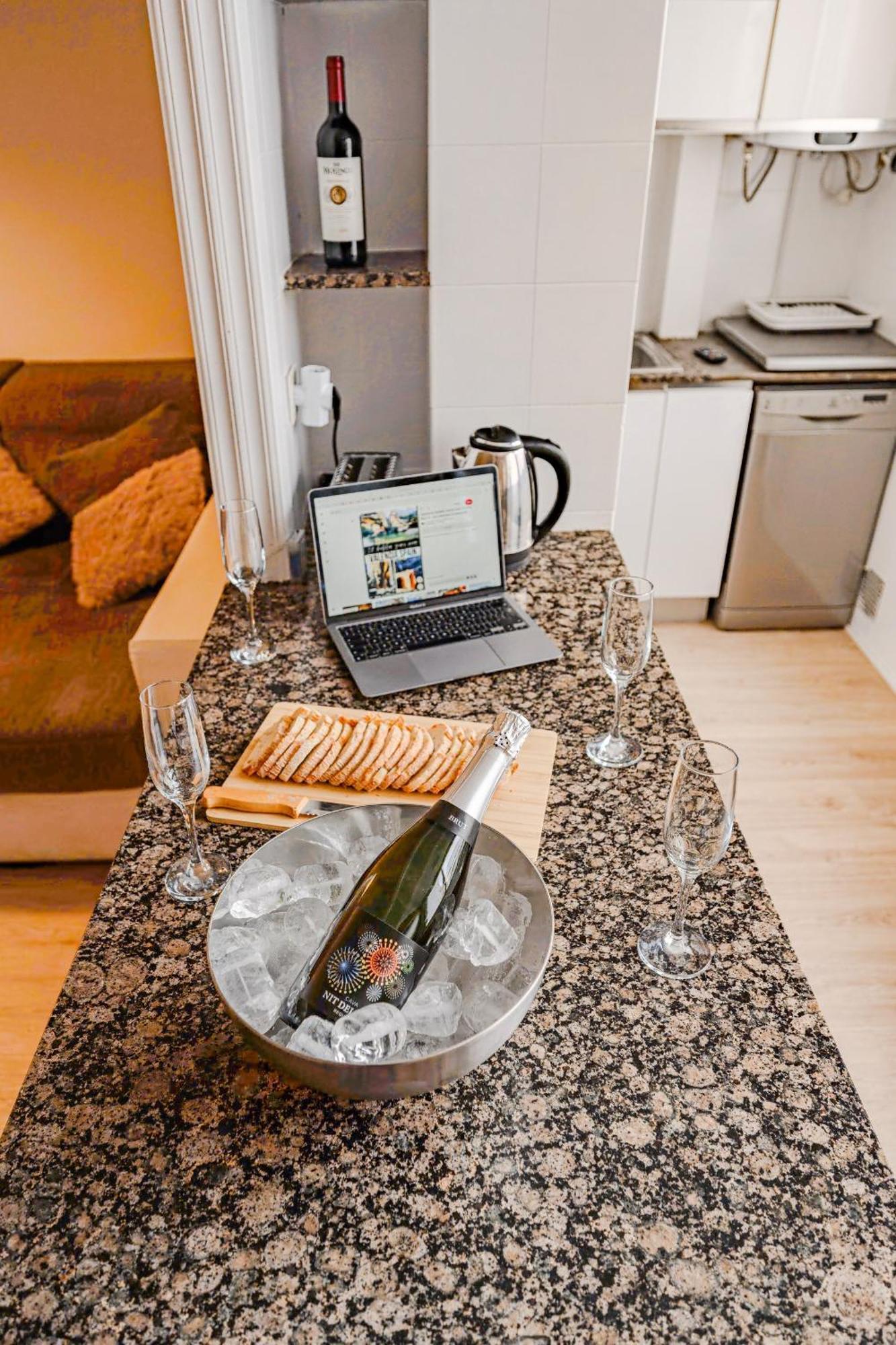 Cabanal House - 10 Min To Ocean , Fastwifi , Smarttv, Ac Apartamento *