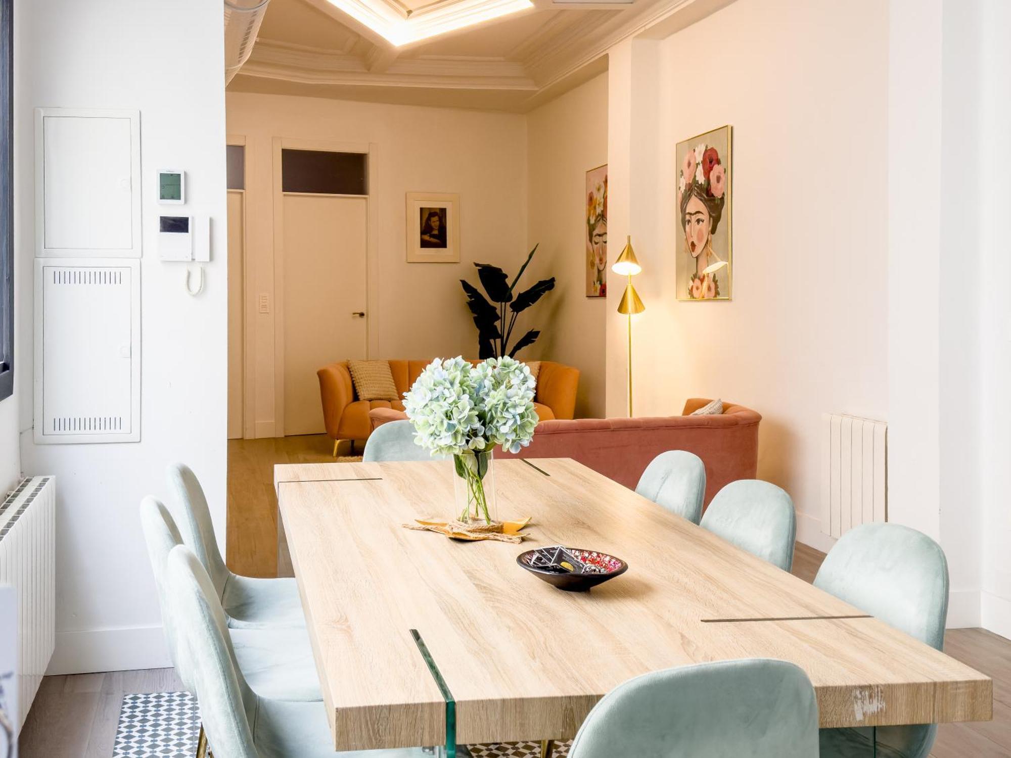 Apartment Hall Market