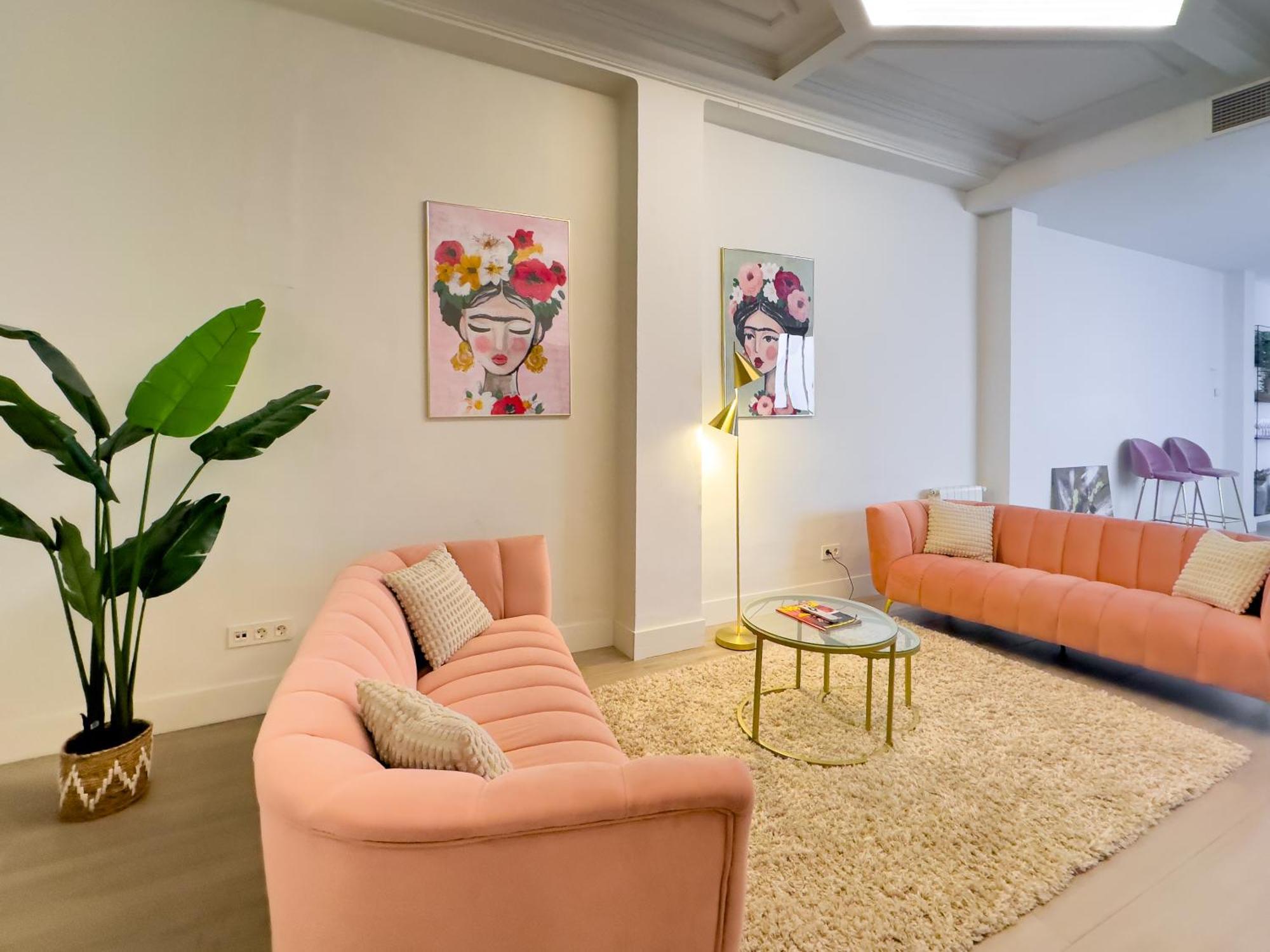 Apartment Hall Market *