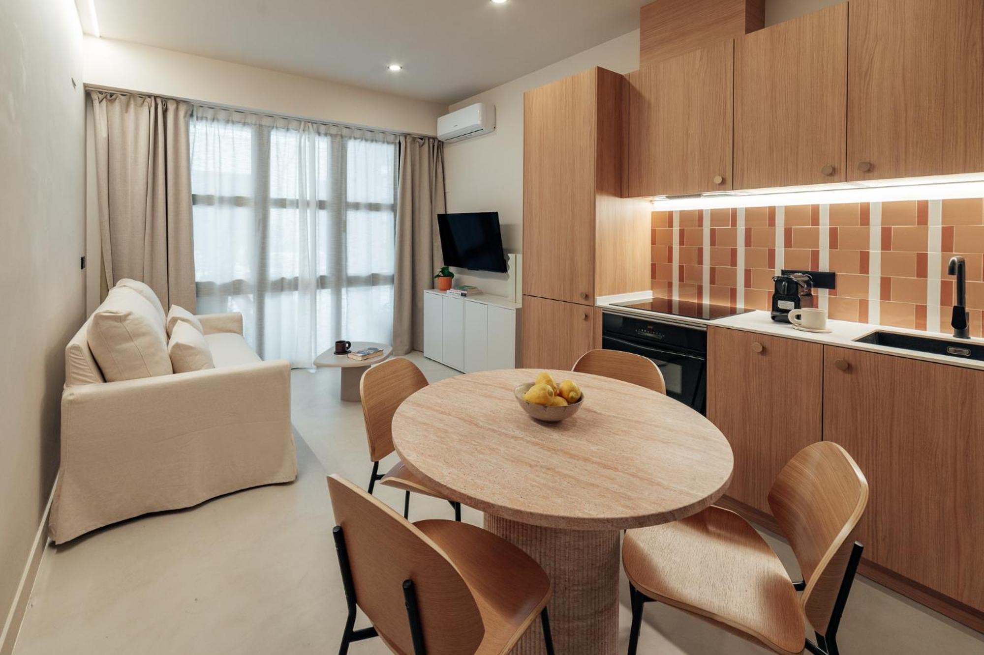 The Atelier Lofts Apartahotel *