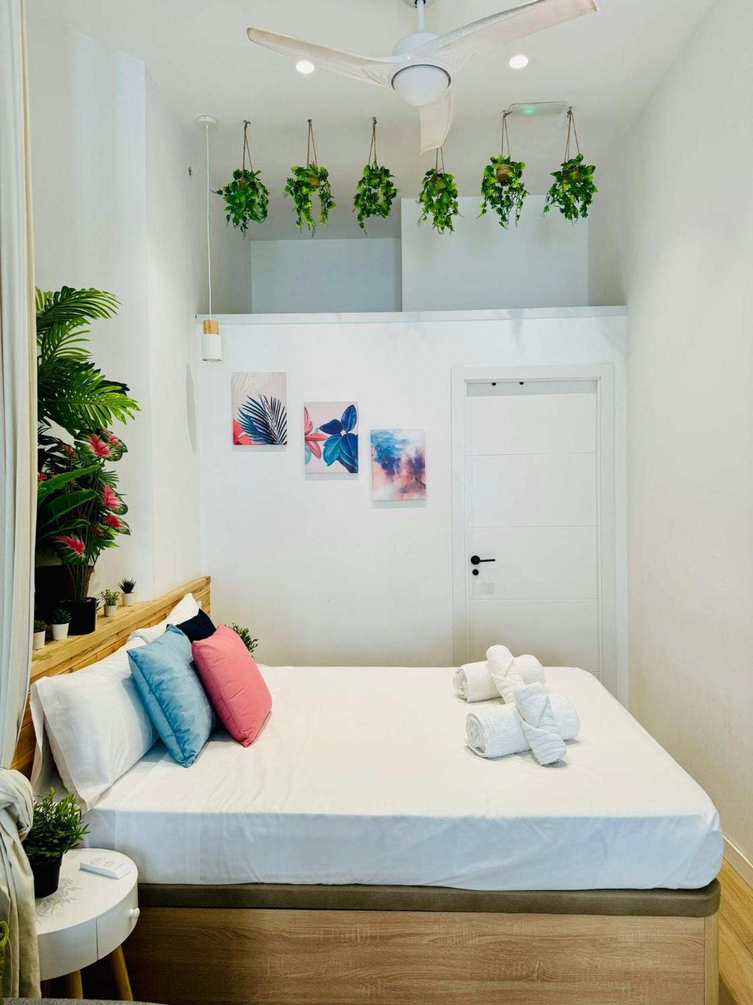 Apartment & Cozy Flat Close The *