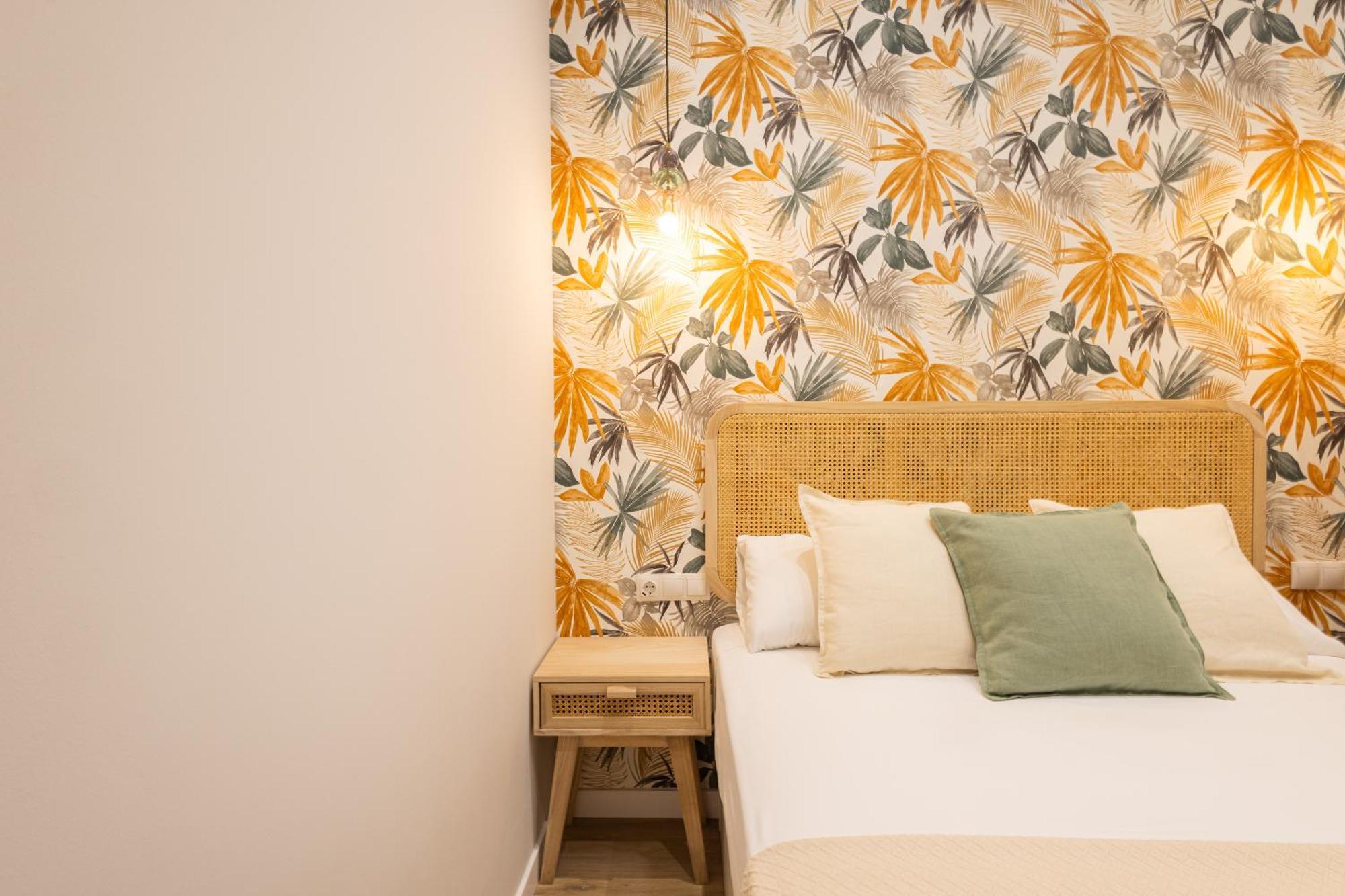 Florit Flats - The Trafalgar Apartment