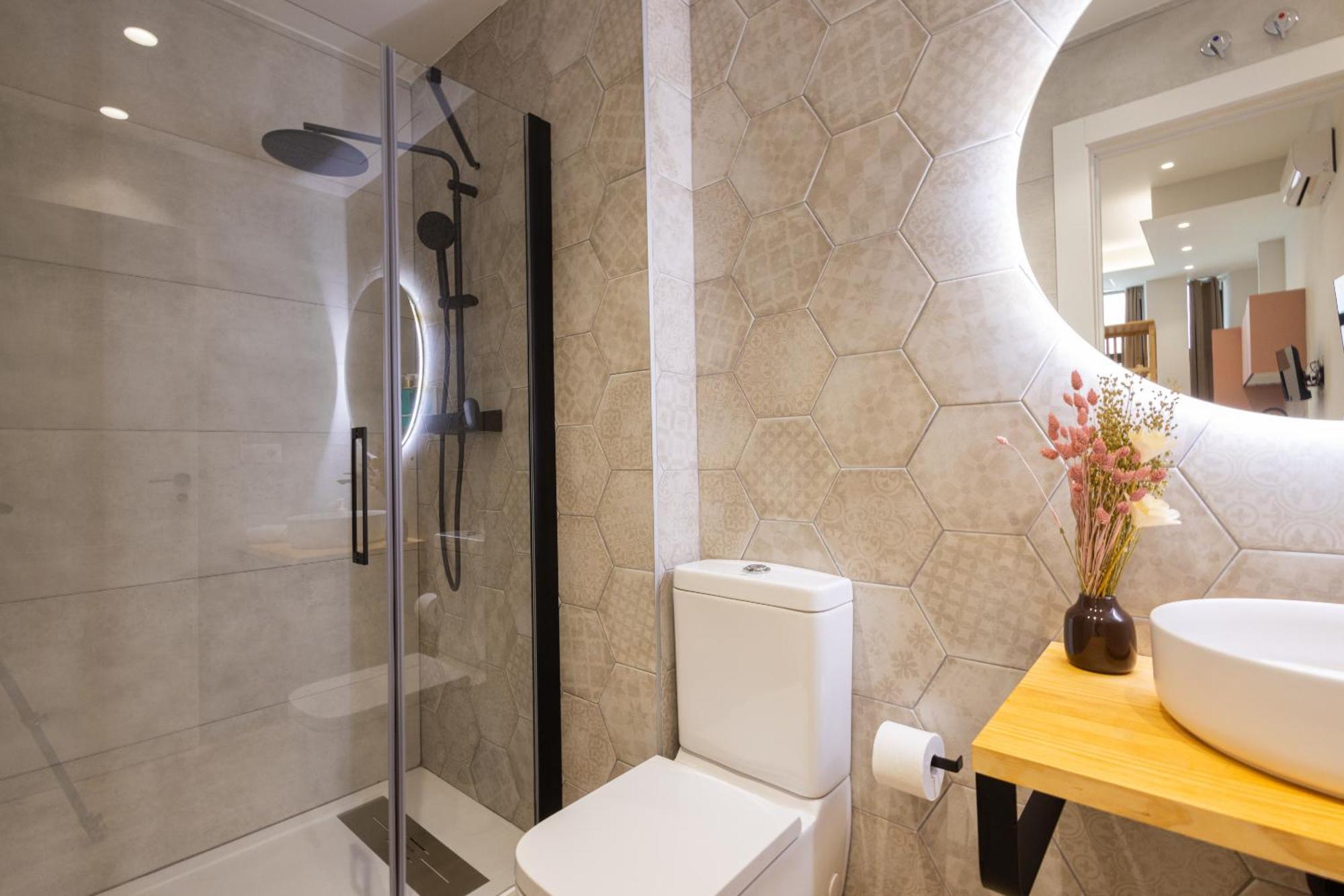 Florit Flats - The Trafalgar