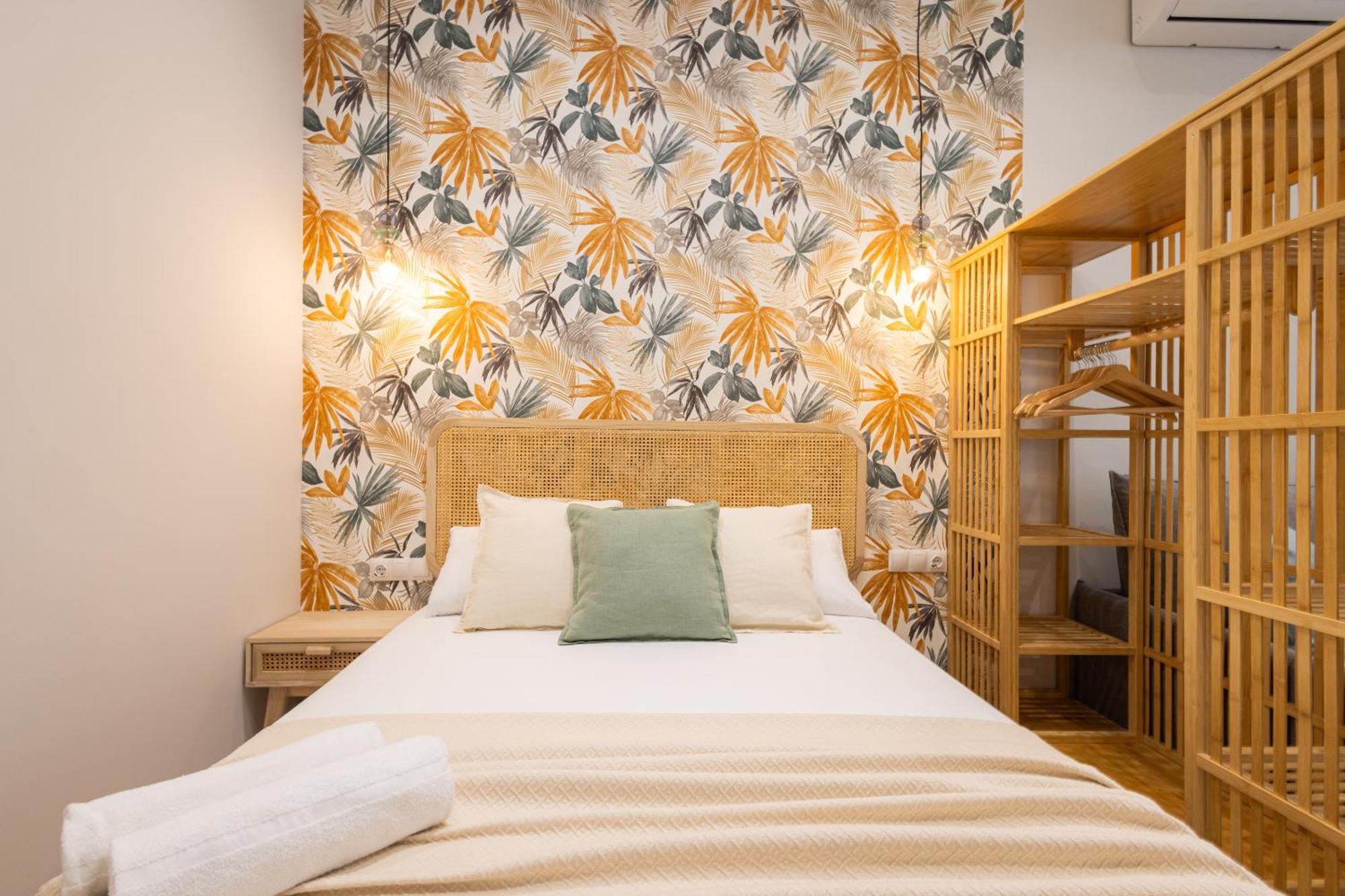 Florit Flats - The Trafalgar Apartment *