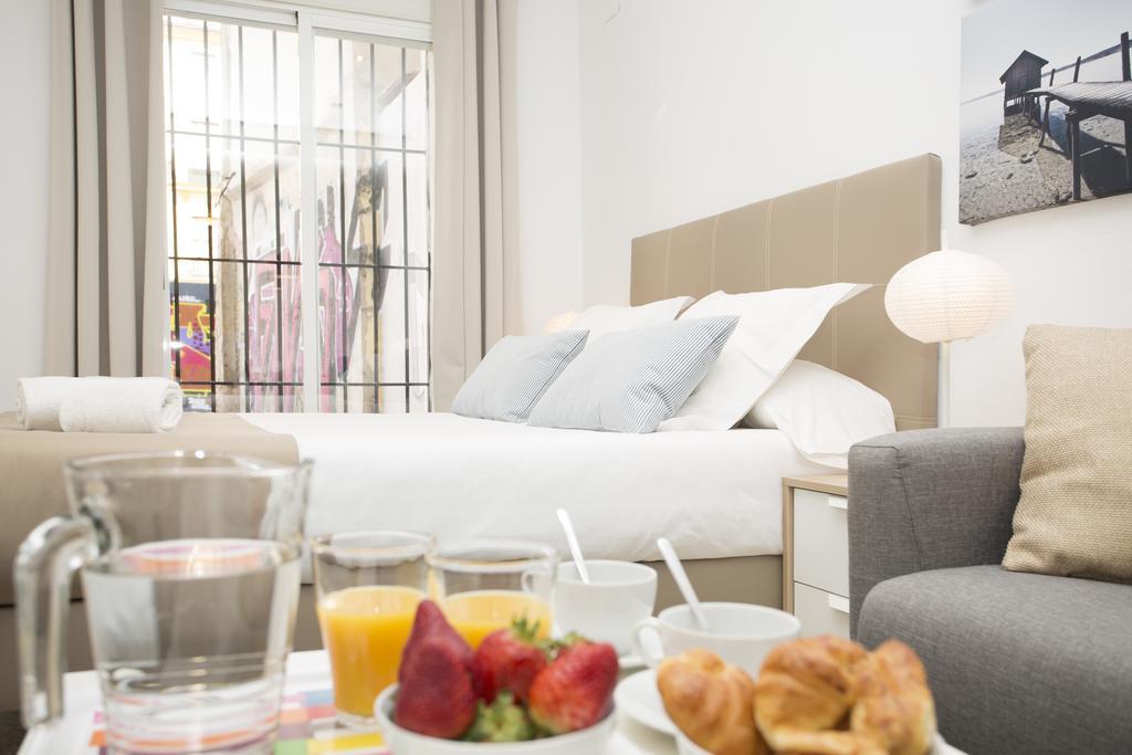 Poeta Llombart Apartamento Valencia