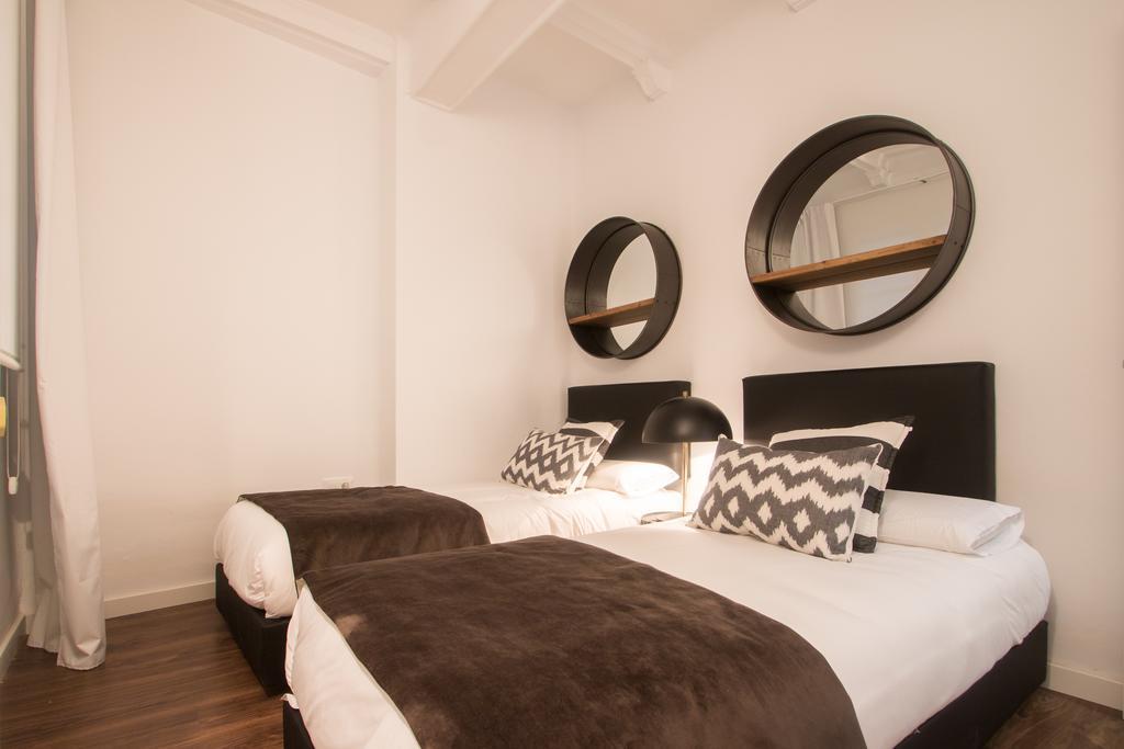 Luxury - Boutique Center *