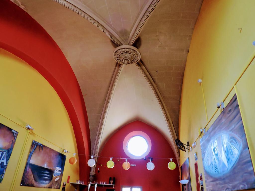 Feetup Backpackers Valencia