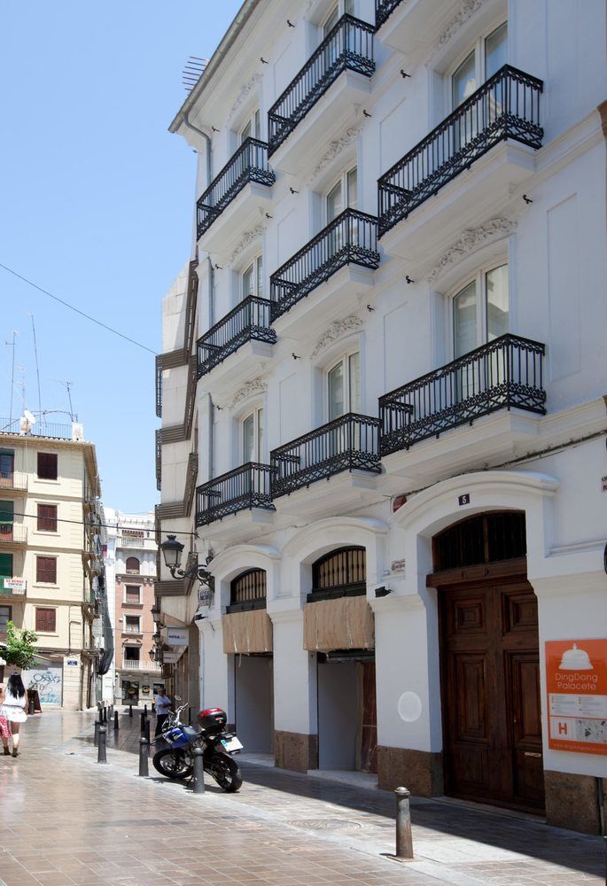 Pensión Cosy Embajador 2*