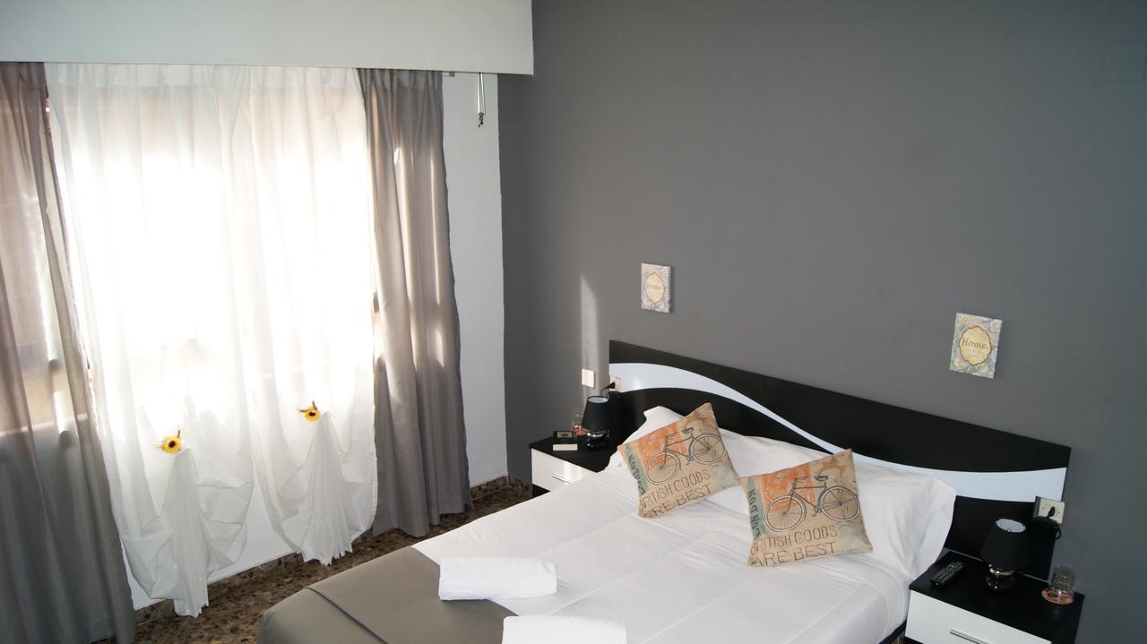Iberia Lodging House Valencia