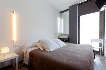 Pensión Cosy Tapinería Valencia