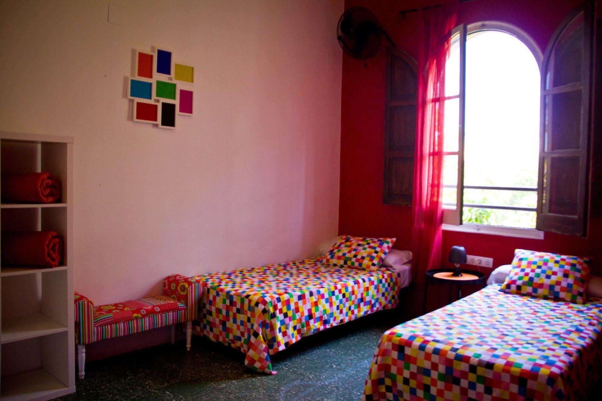 Feetup Backpackers *