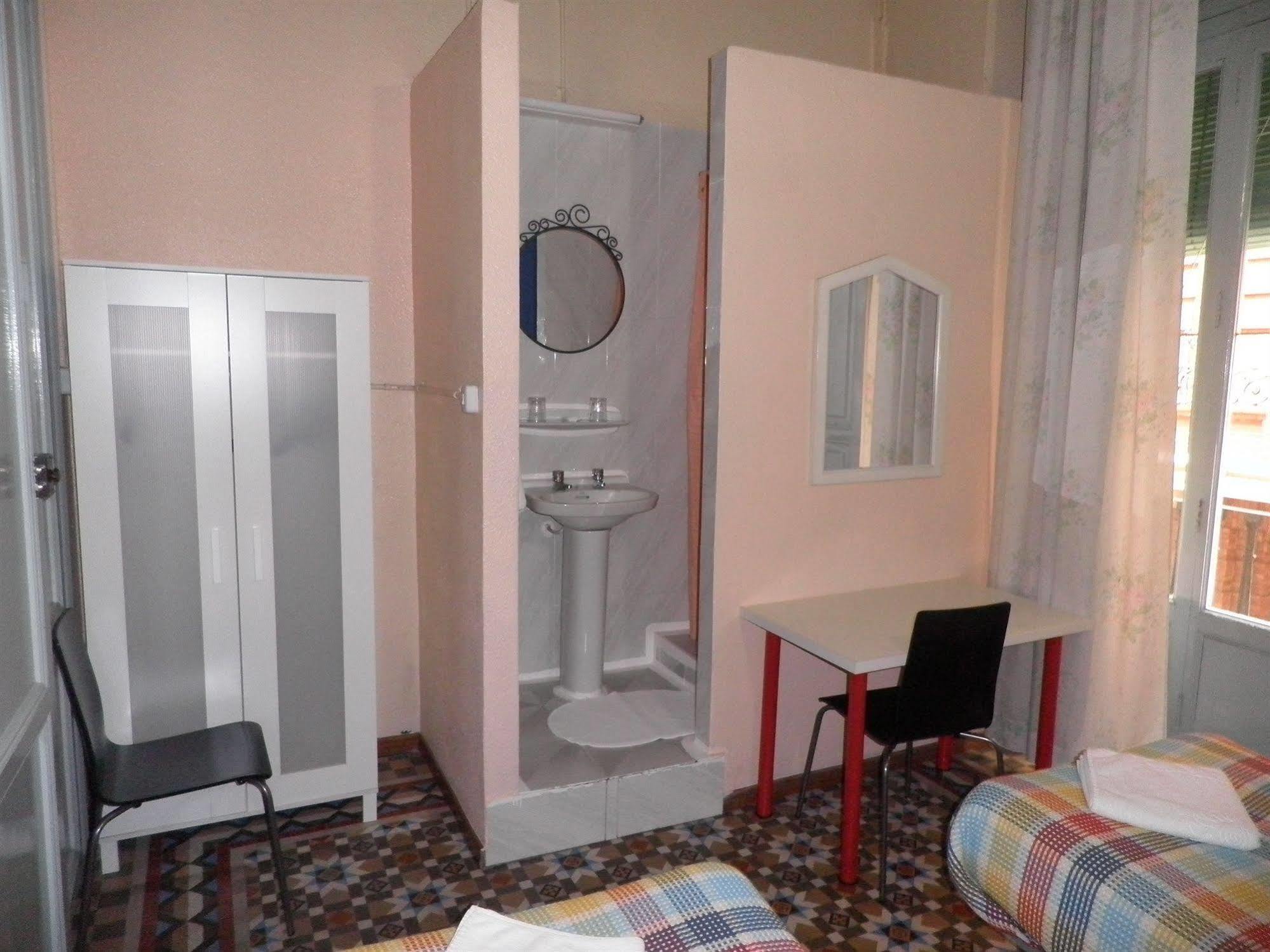 Universal 2* Valencia
