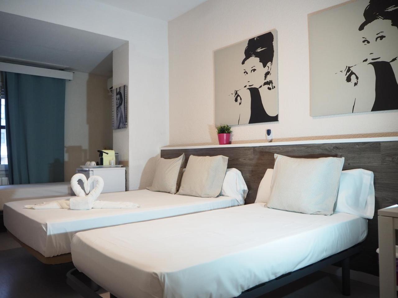 Suits You: Adults-only Centro Historico With Auto Check-in Valencia