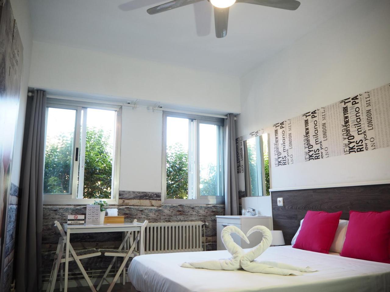 Suits You: Adults-only Centro Historico With Auto Check-in Hotel 2*