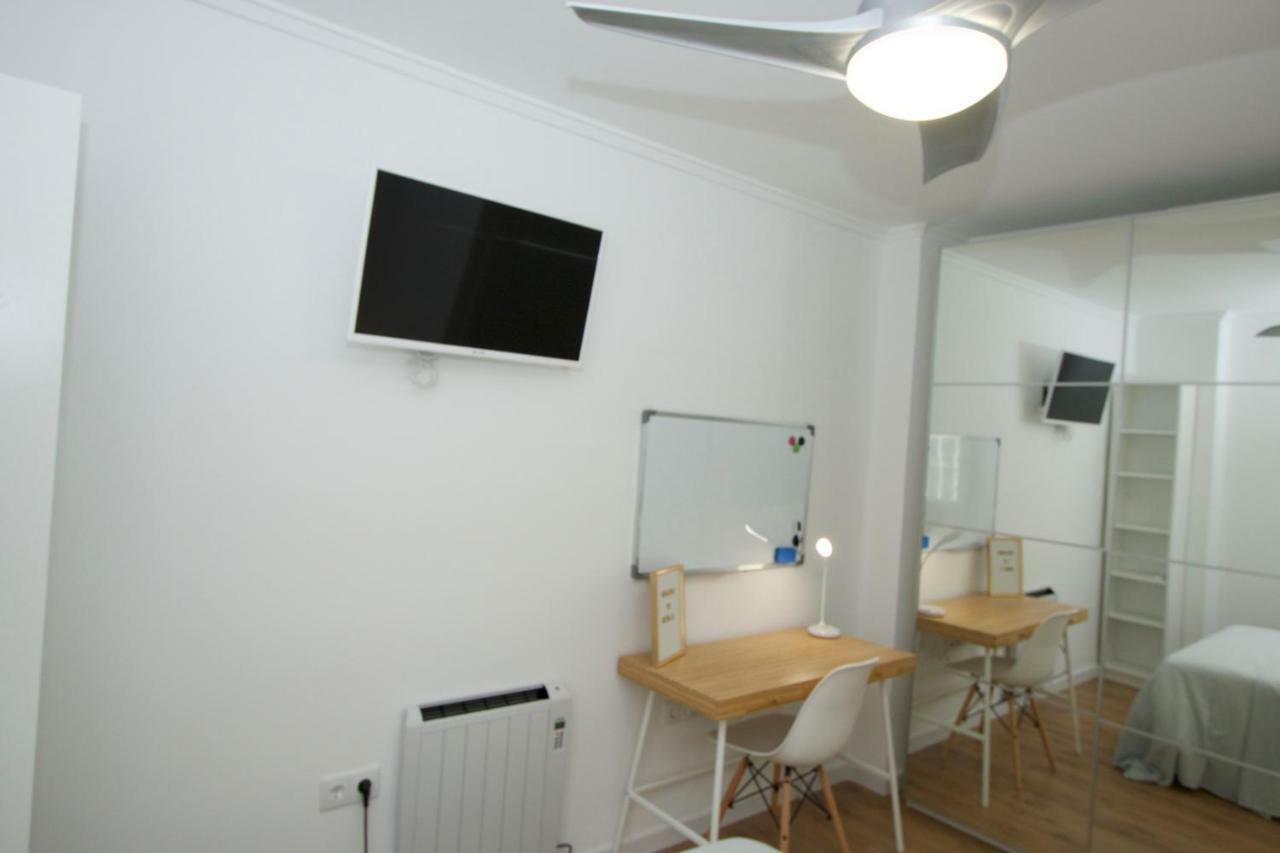 Apartamento Md Poeta Andres Cabrelles Valencia