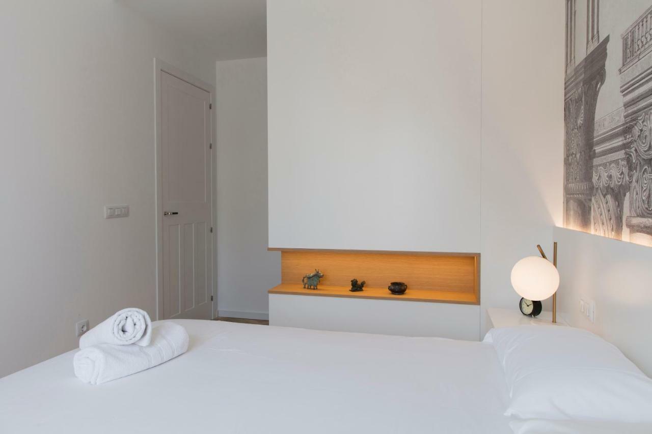 Florit Flats - Chic And In A Lively But Quiet Area Walking Distance Valencia