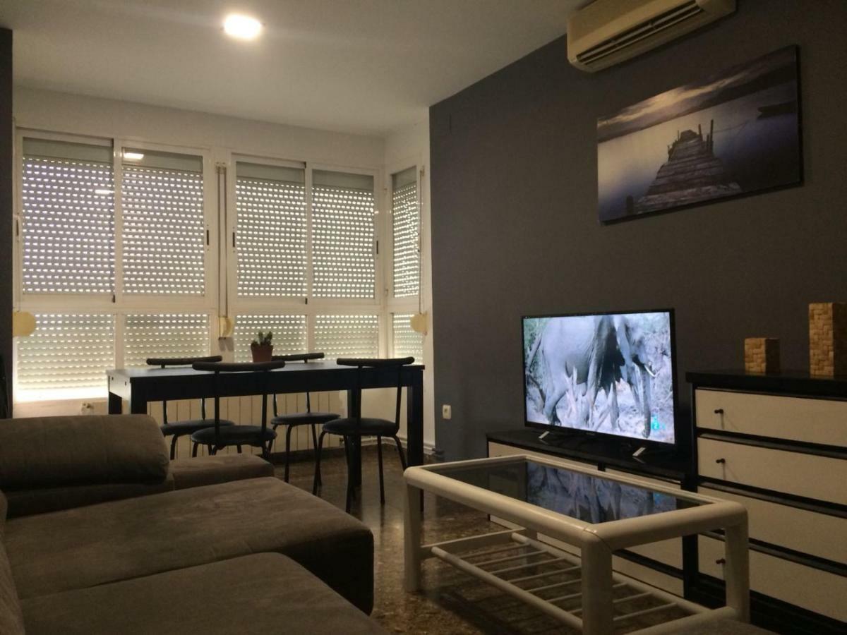Amplio Y Comodo Apartamento Con Parking