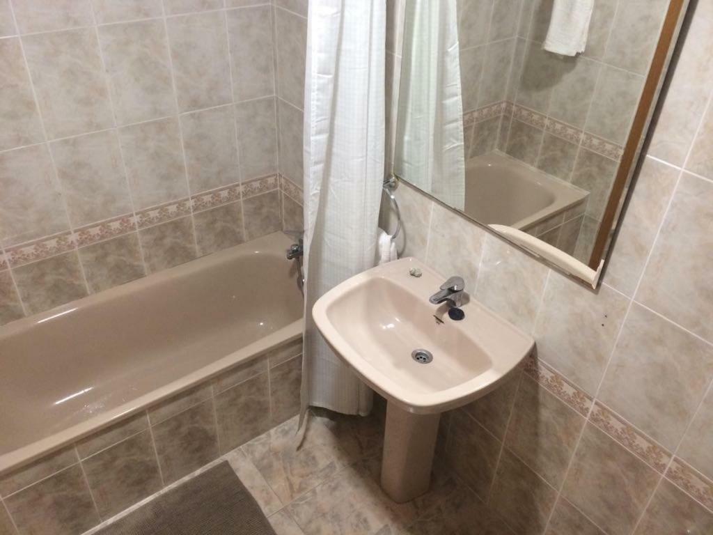 Amplio Y Comodo Apartamento Con Parking * Valencia
