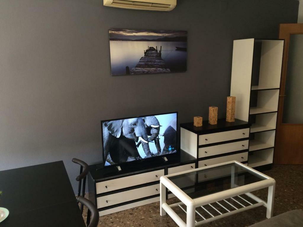 Apartamento Amplio Y Comodo Apartamento Con Parking *