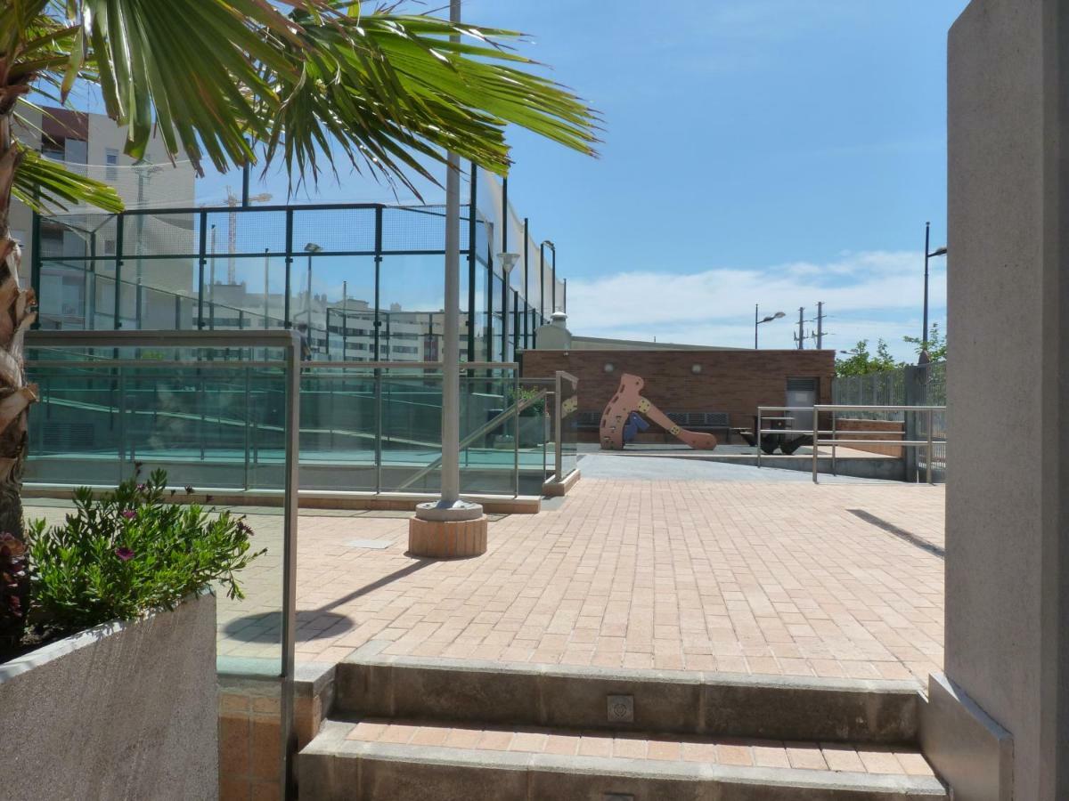 Oceanografic Apartment. Parking. Wi-fi Apartamento