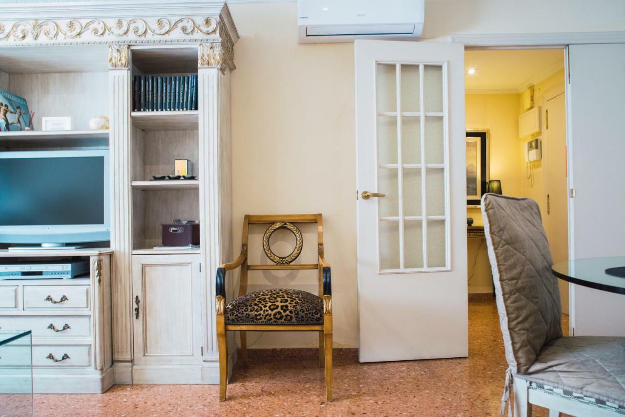 Florit Flats - Cozy 2 Bedroom By The Of Arts And Science Apartment