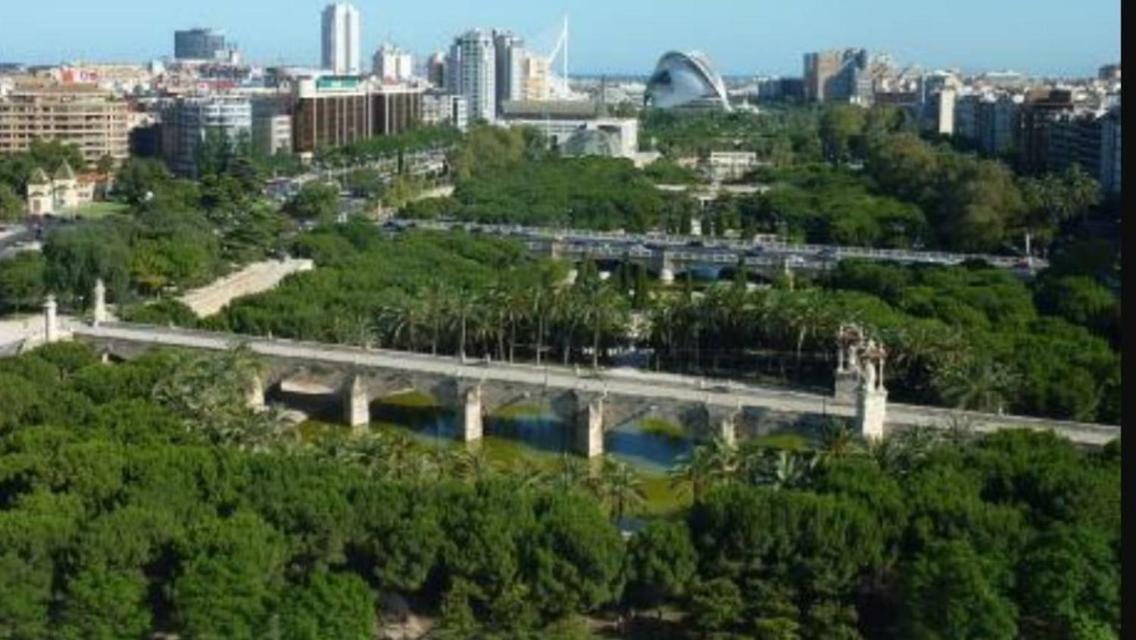 Apto En Ciudad De Ciencias Y Cerca Playa Apartment *