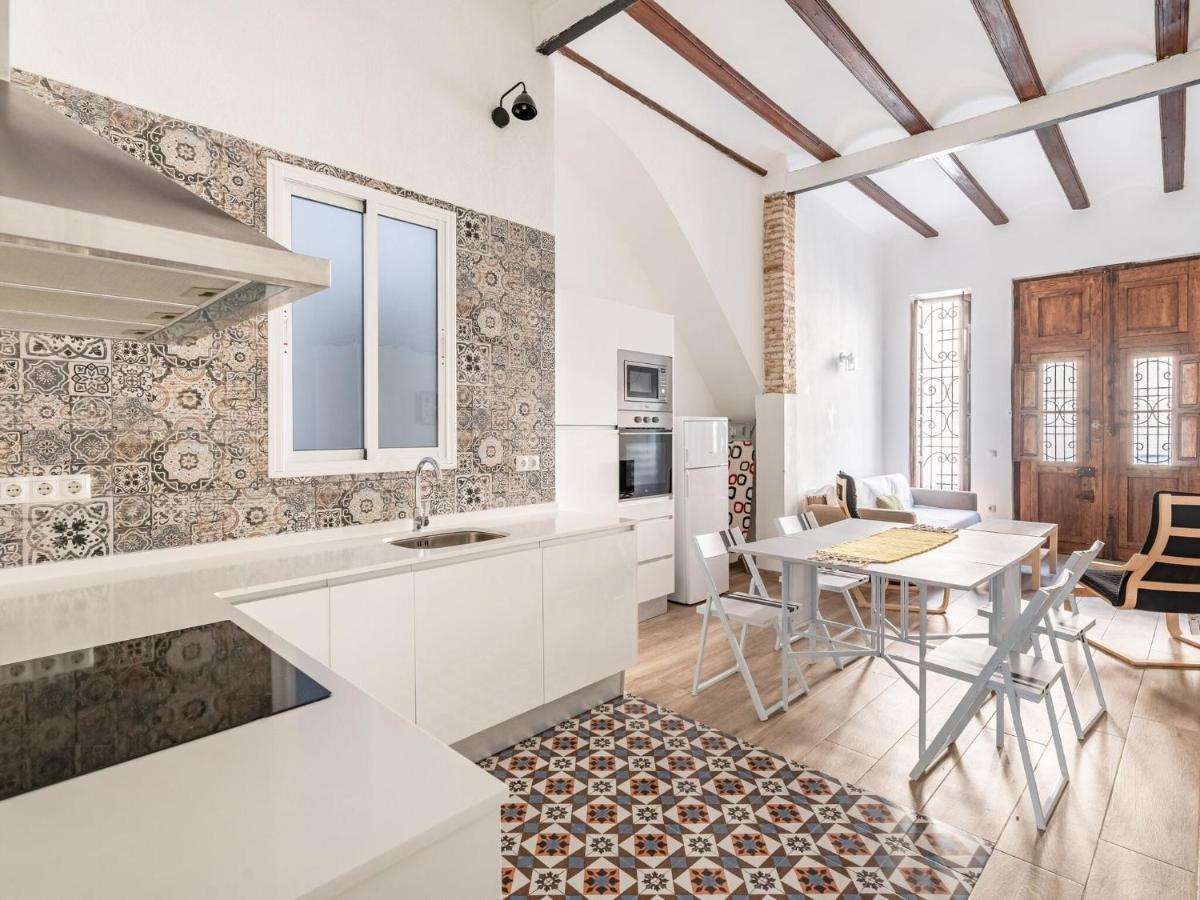 Captivating In Near Seabeach Holiday home