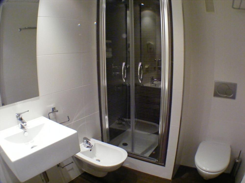 Aparthotel Valencia Rental Hotel 5*