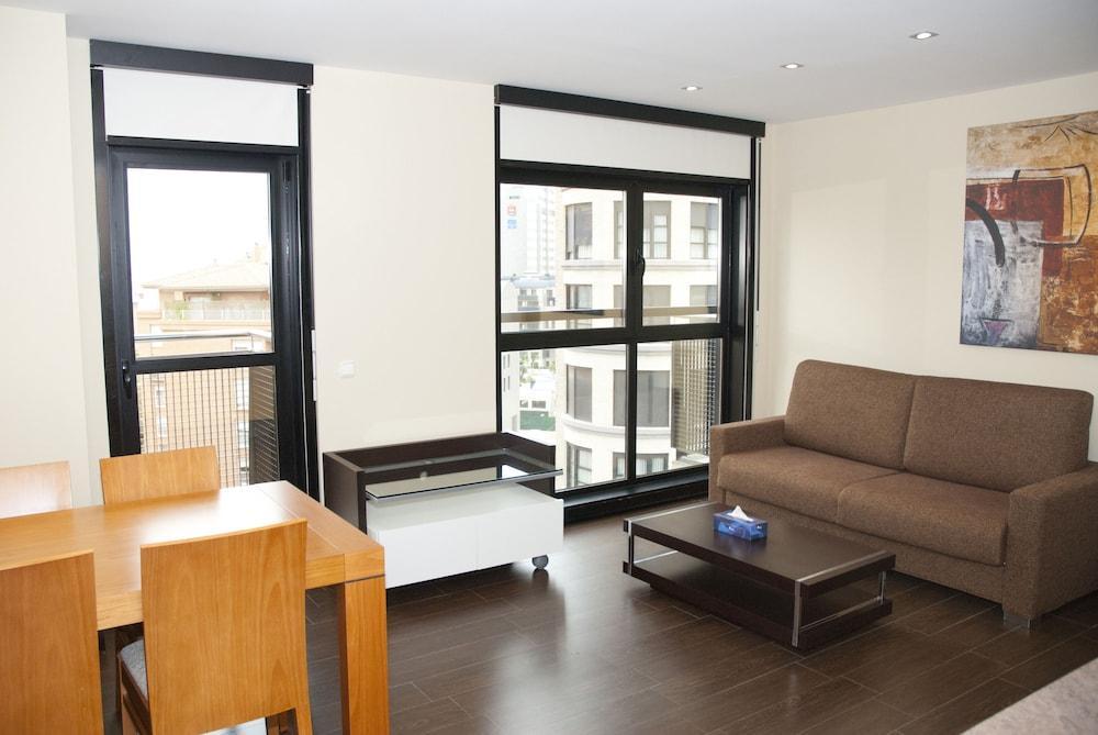 Aparthotel Valencia Rental Hotel 5*