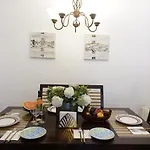 ☆The Peaceful Valencia Homestay☆ W/ Terrace⌘Parking⌘Bbq