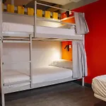 Center Valencia Youth Hostel
