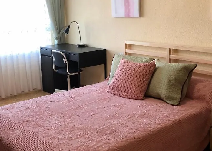 Rooms Near The Beach Cabanyal And Universities