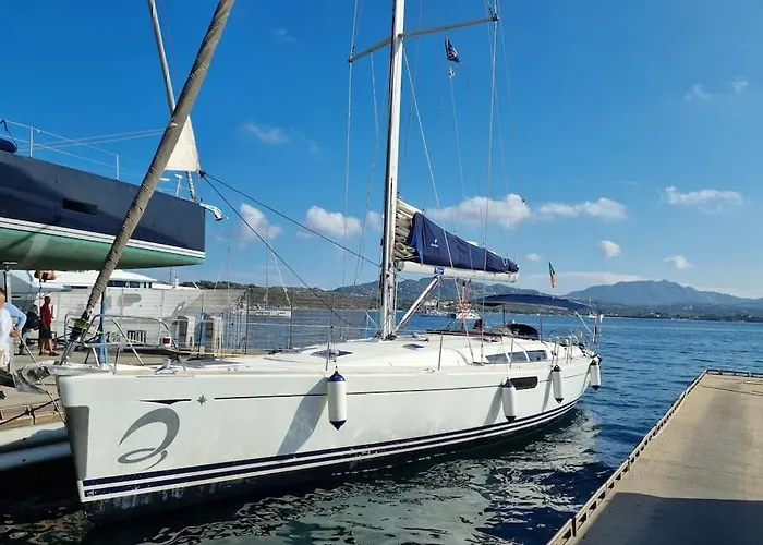 Velero Monia