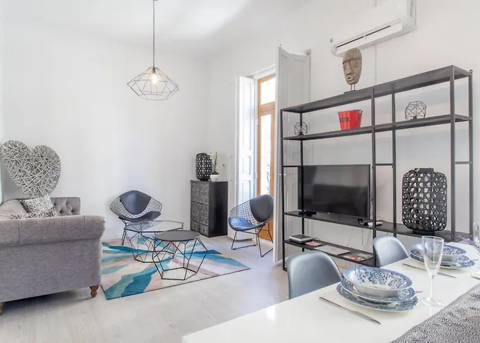 Remarkable 3 Bedroom Apartment In L\'Eixample