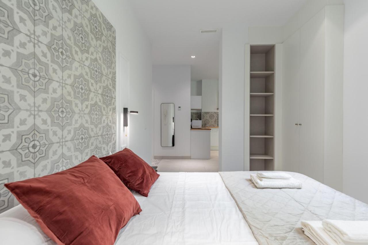 Chic & Comfortable Apartment, Private Terrace Apartahotel