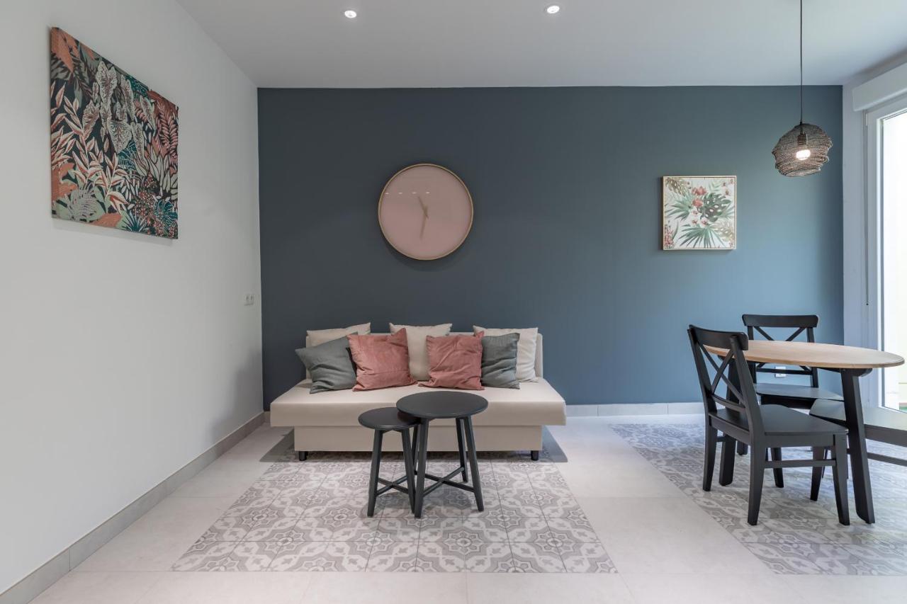 Chic & Comfortable Apartment, Private Terrace Apartahotel *