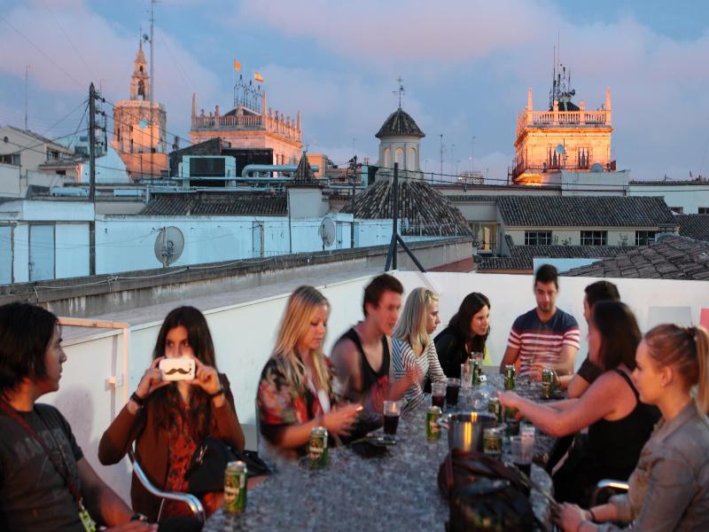 Center Youth Hostal