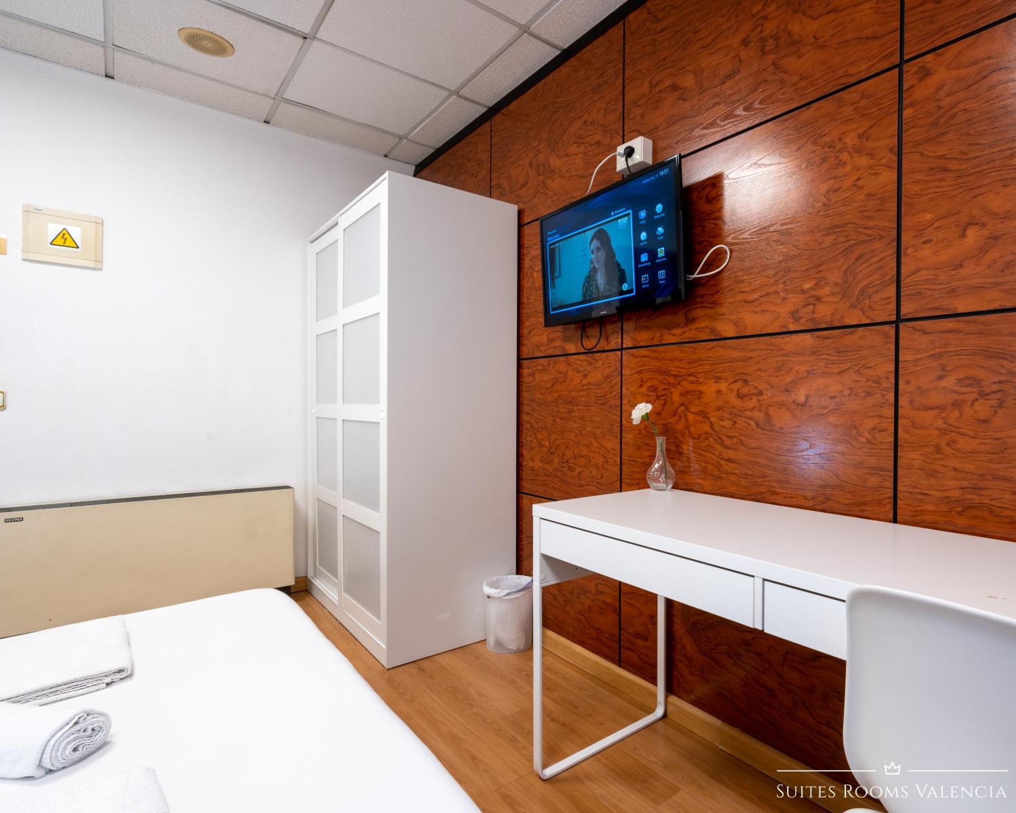 Guest house Suites Rooms Valencia 2*