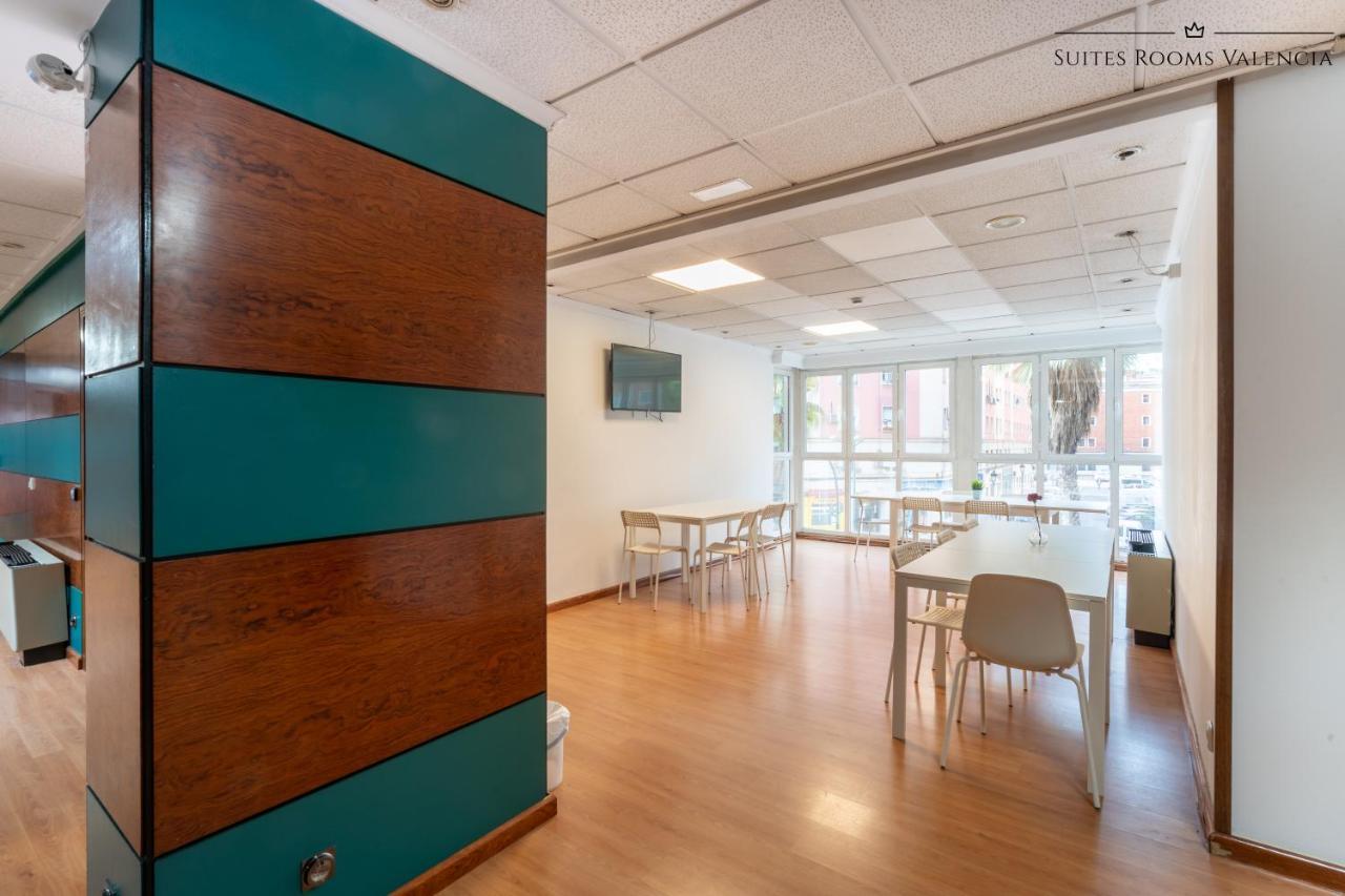 Suites Rooms Valencia Guest house 2*