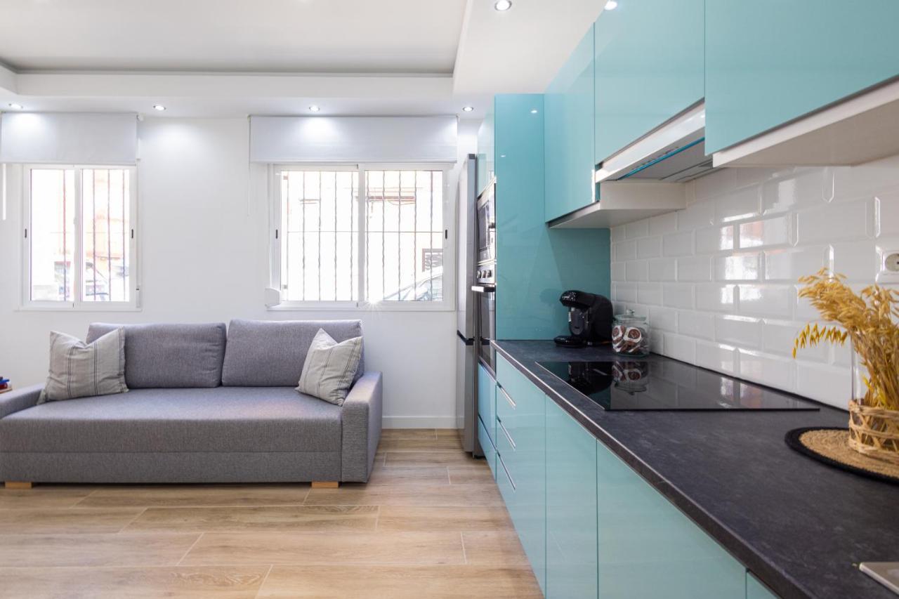 Florit Flats - The Port Avenue