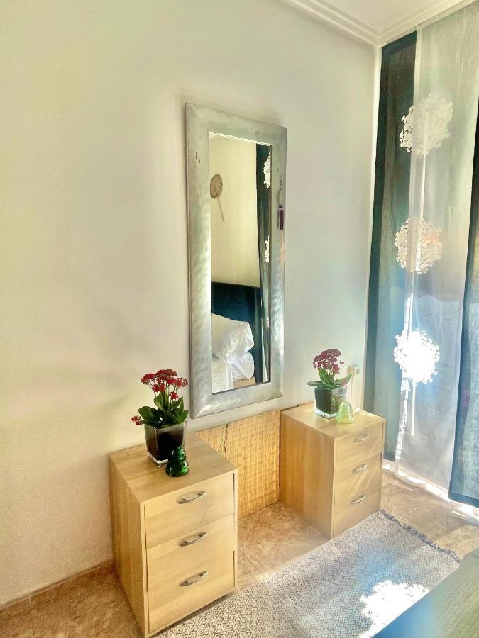 Privada En Piso Compartido Homestay *